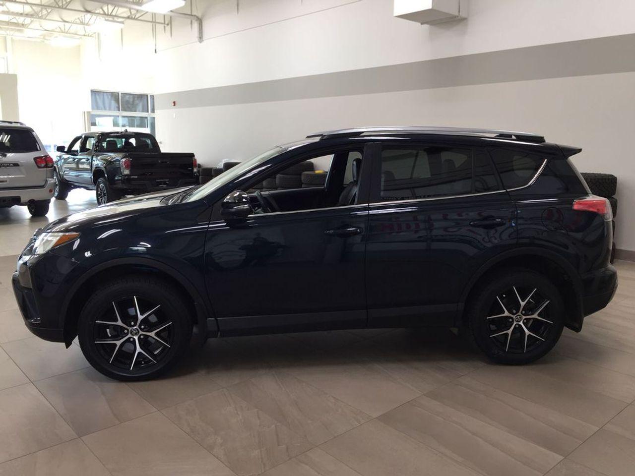 2017 Toyota RAV4 SE-3