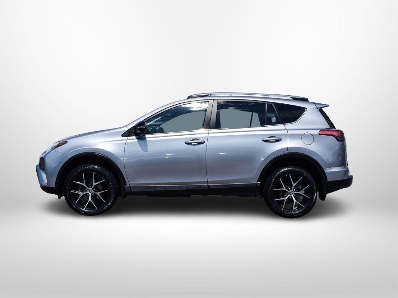 2017 Toyota RAV4 SE-2