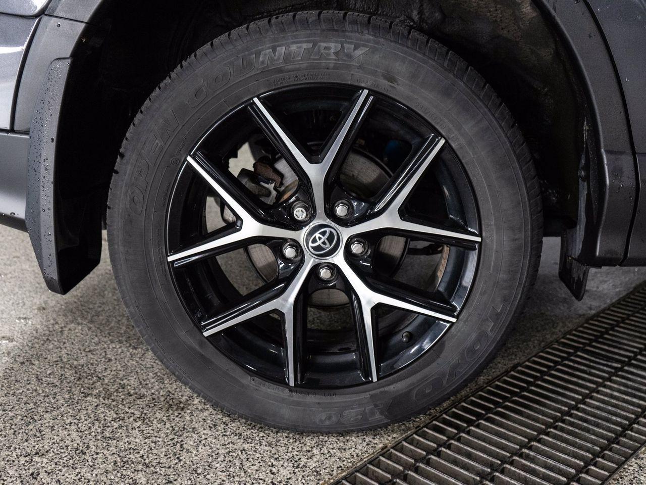 2017 Toyota RAV4 SE-4