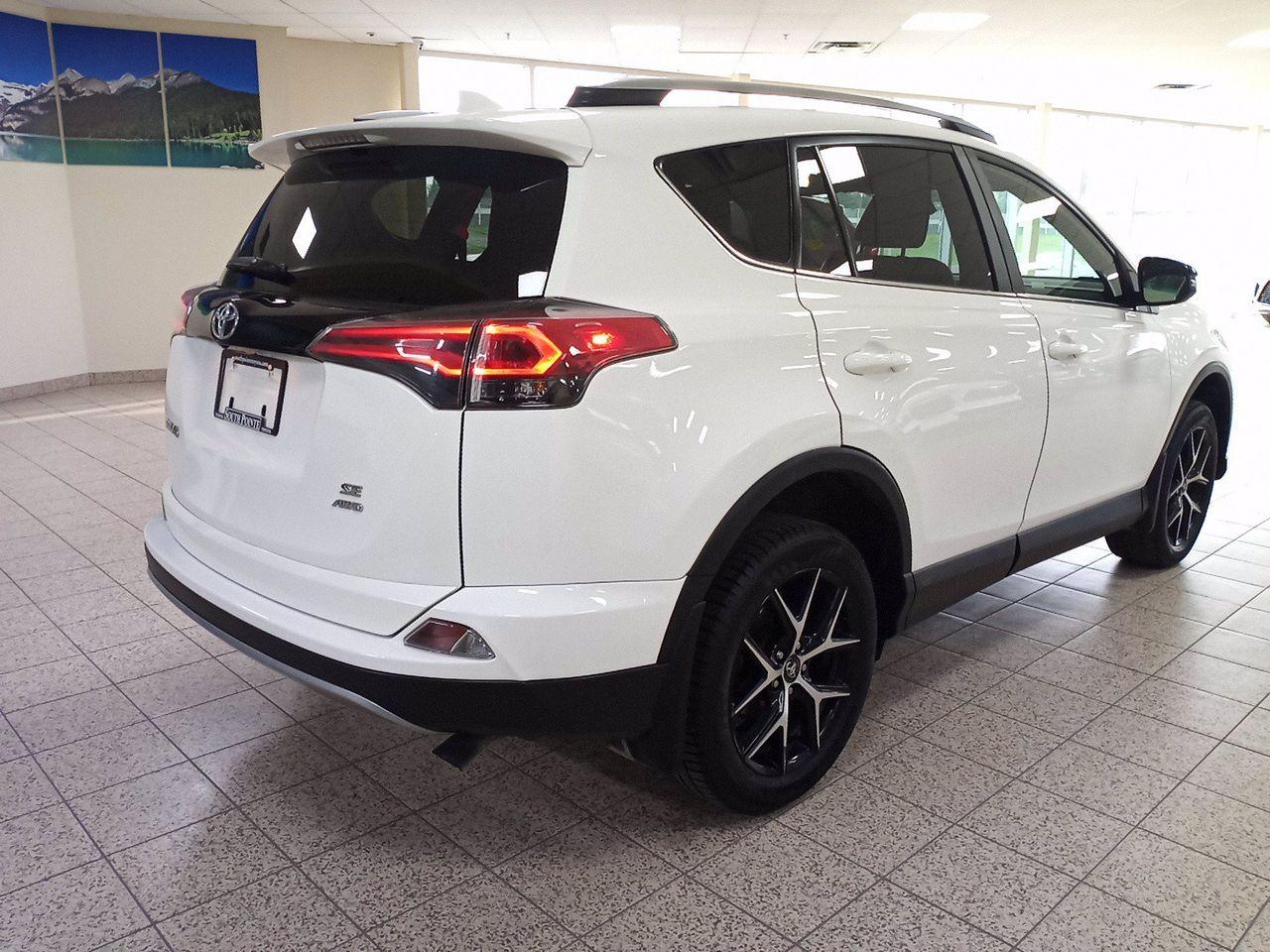 2017 Toyota RAV4 SE-3