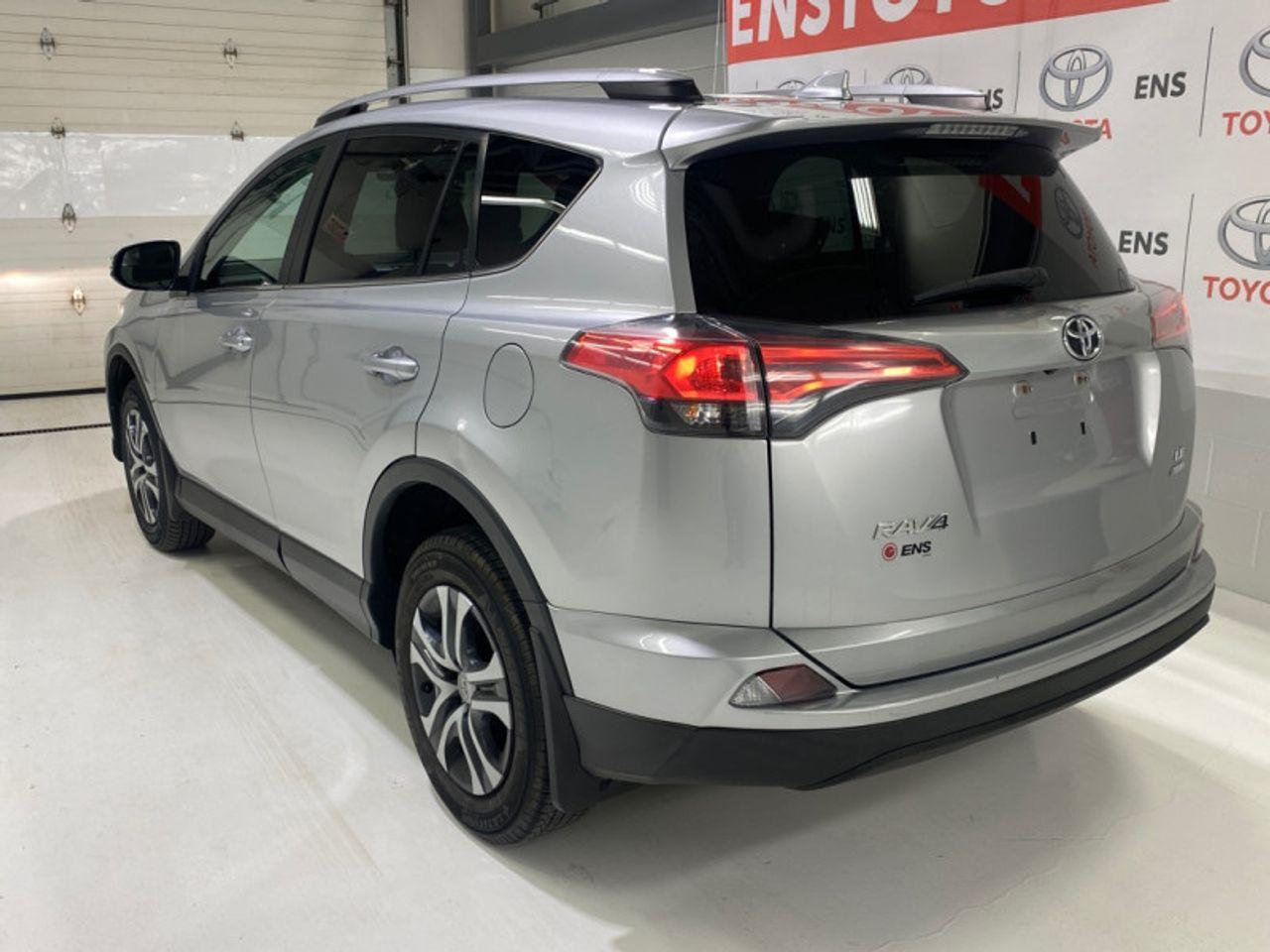 2017 Toyota RAV4 -4