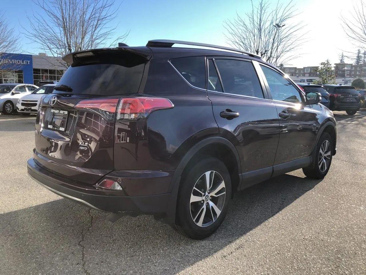 2017 Toyota RAV4 XLE-4