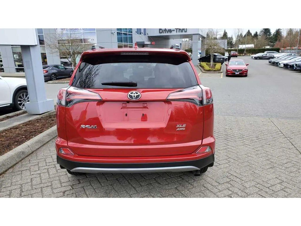2017 Toyota RAV4 XLE-3