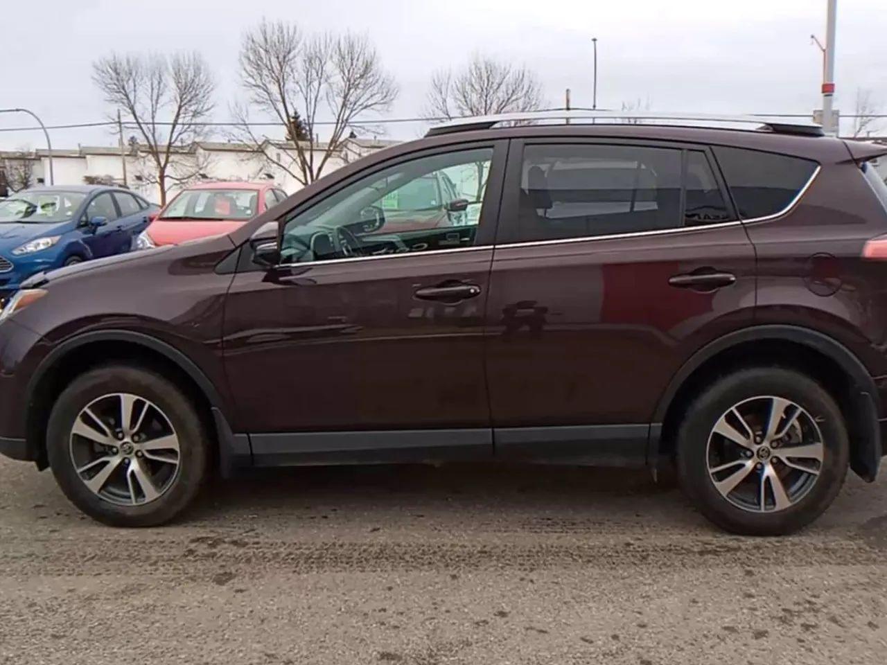 2017 Toyota RAV4 XLE-4