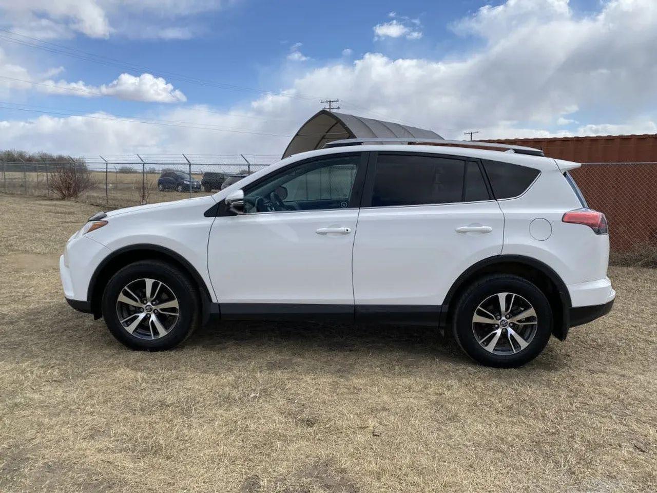2017 Toyota RAV4 XLE-3