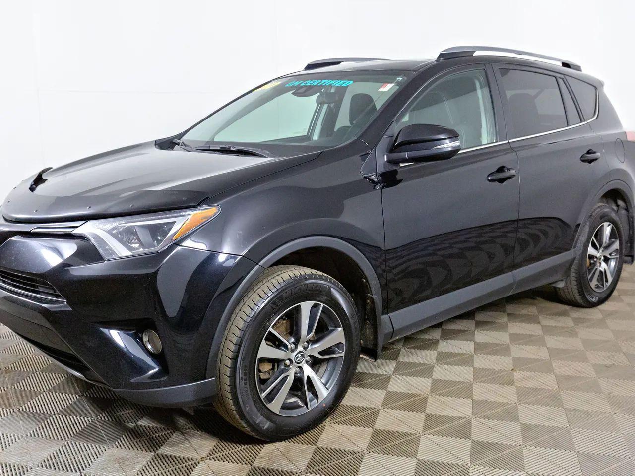 2017 Toyota RAV4 XLE-4