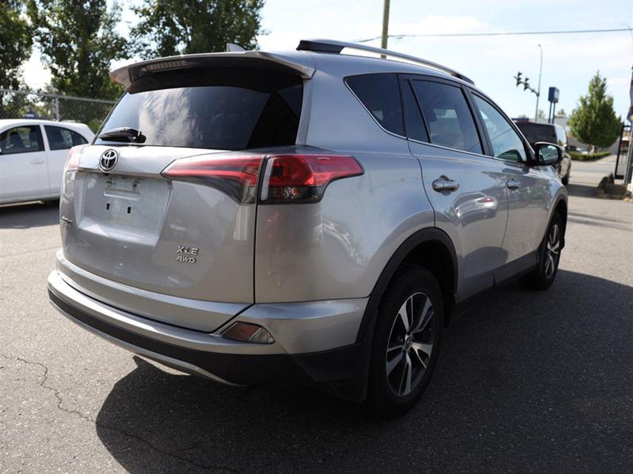 2017 Toyota RAV4 XLE-4