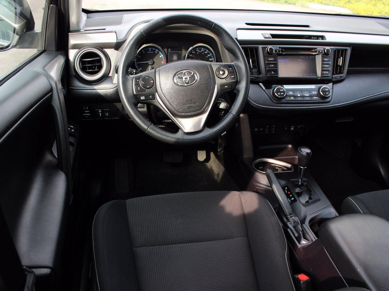 2017 Toyota RAV4 XLE-1