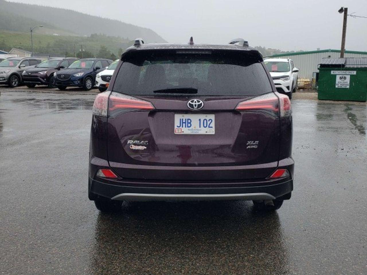 2017 Toyota RAV4 XLE-4