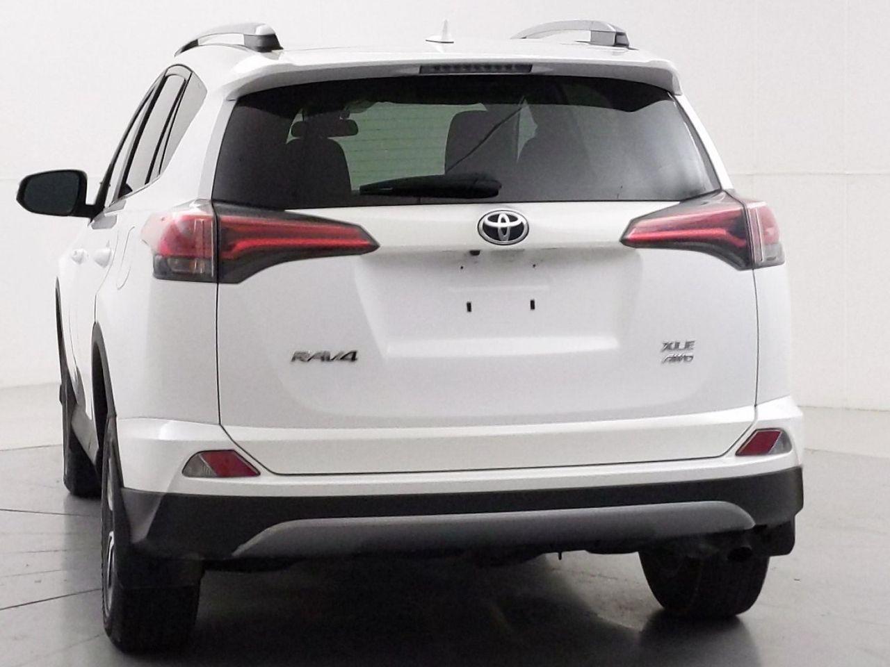 2017 Toyota RAV4 XLE-4