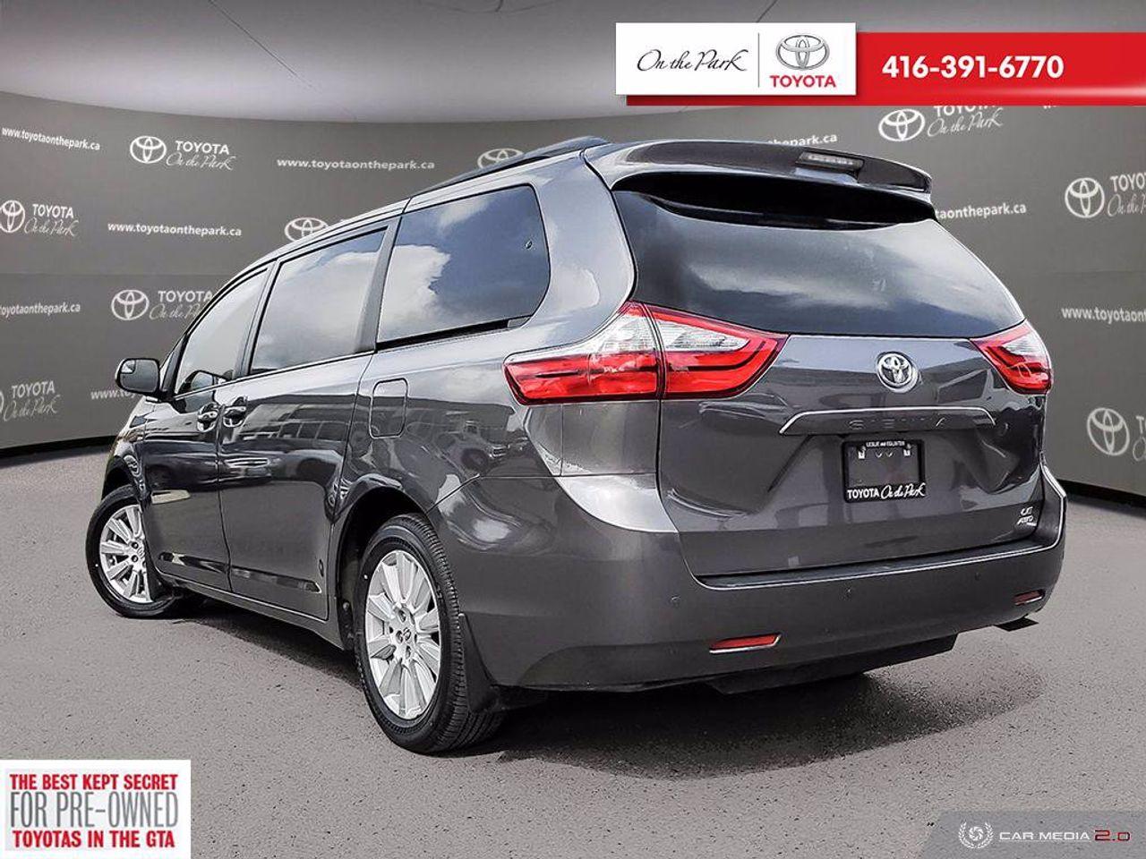 2017 Toyota Sienna LE-3