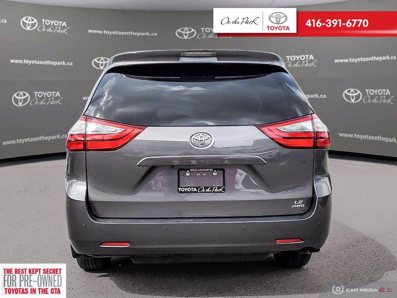 2017 Toyota Sienna LE-4