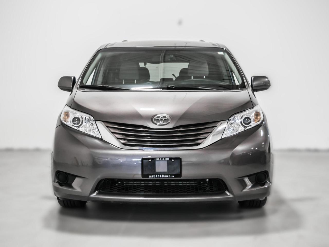 2017 Toyota Sienna LE-1