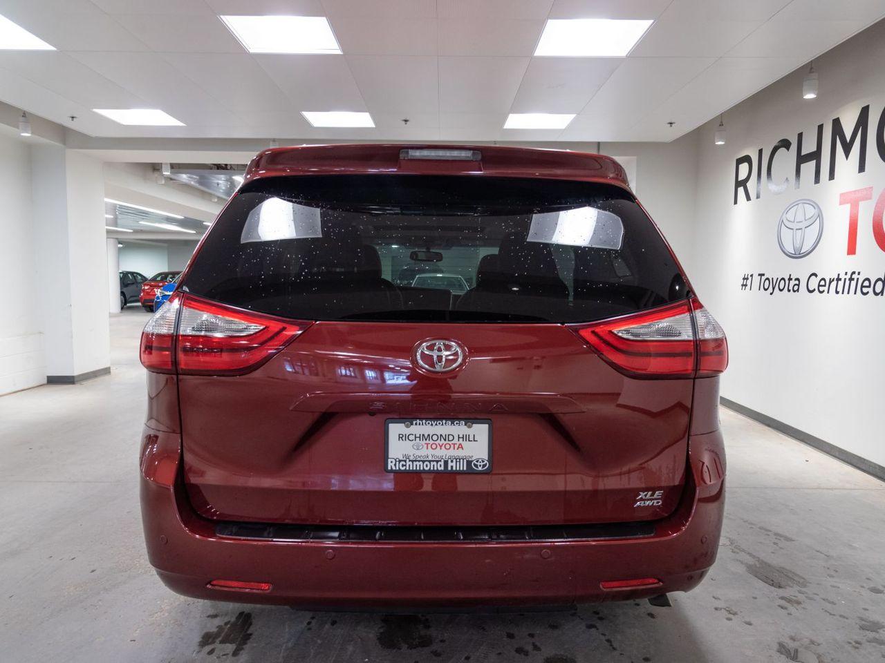 2017 Toyota Sienna XLE-4
