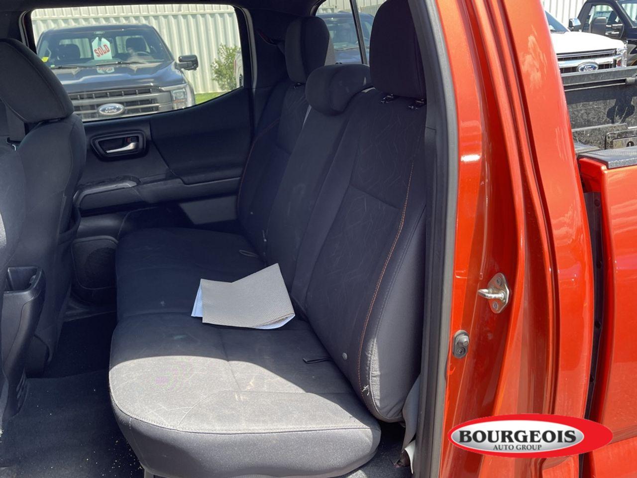 2017 Toyota Tacoma SR5-4