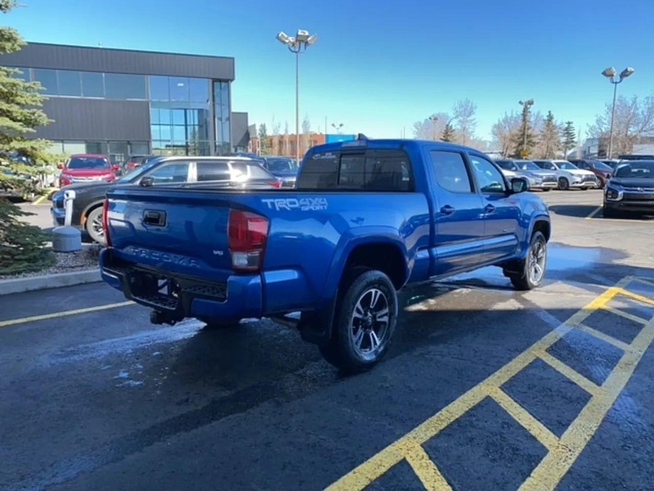 2017 Toyota Tacoma Sport-4