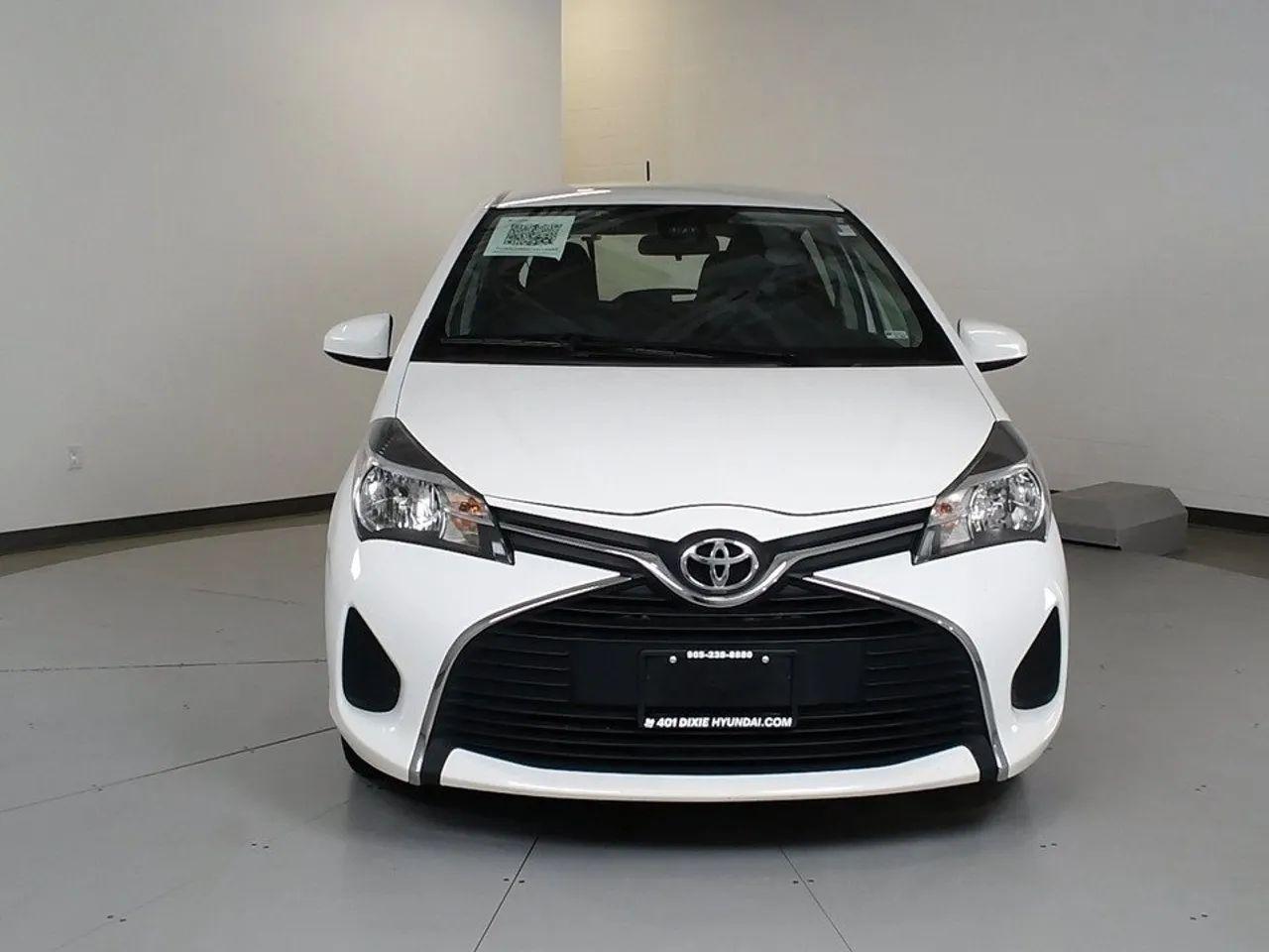 2017 Toyota Yaris LE-1