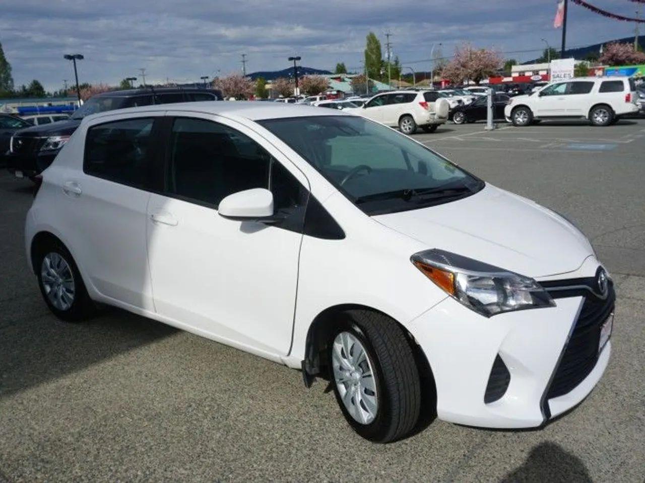 2017 Toyota Yaris LE-2