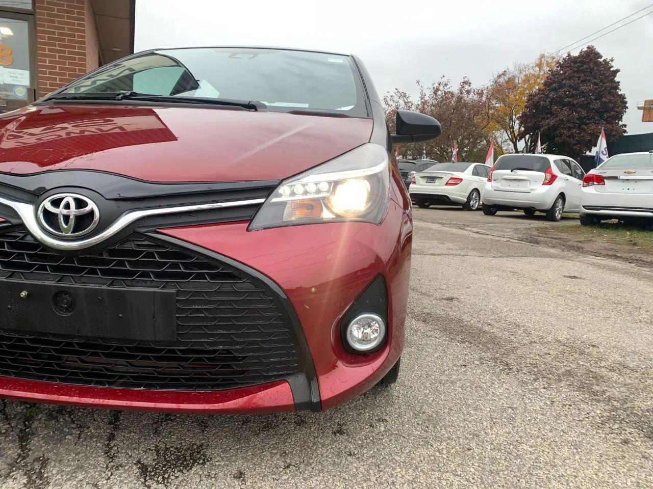 2017 Toyota Yaris SE-2