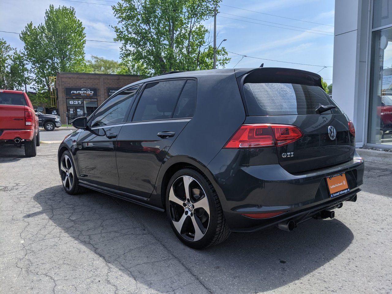 2017 Volkswagen Golf -3