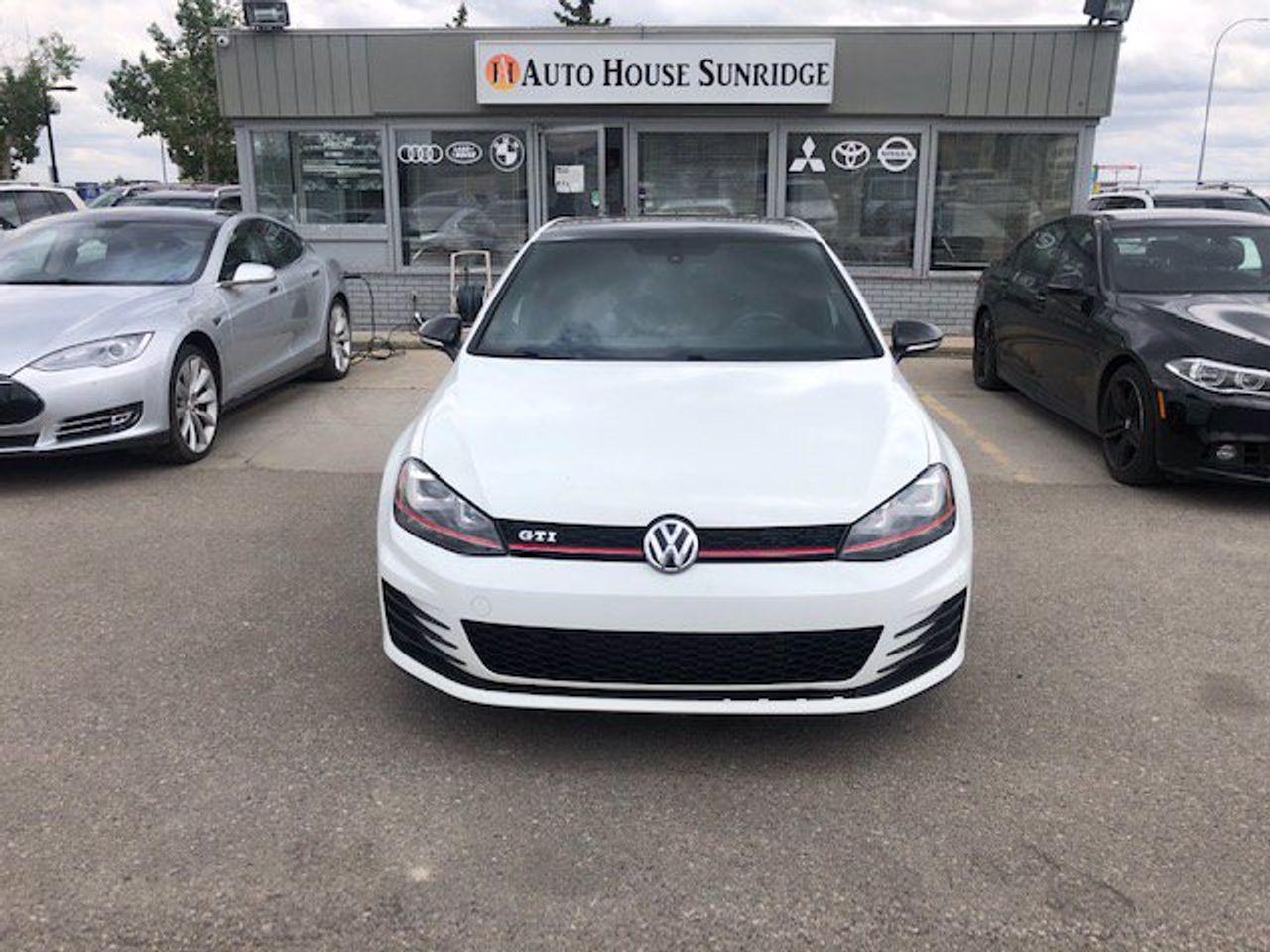 2017 Volkswagen Golf -1