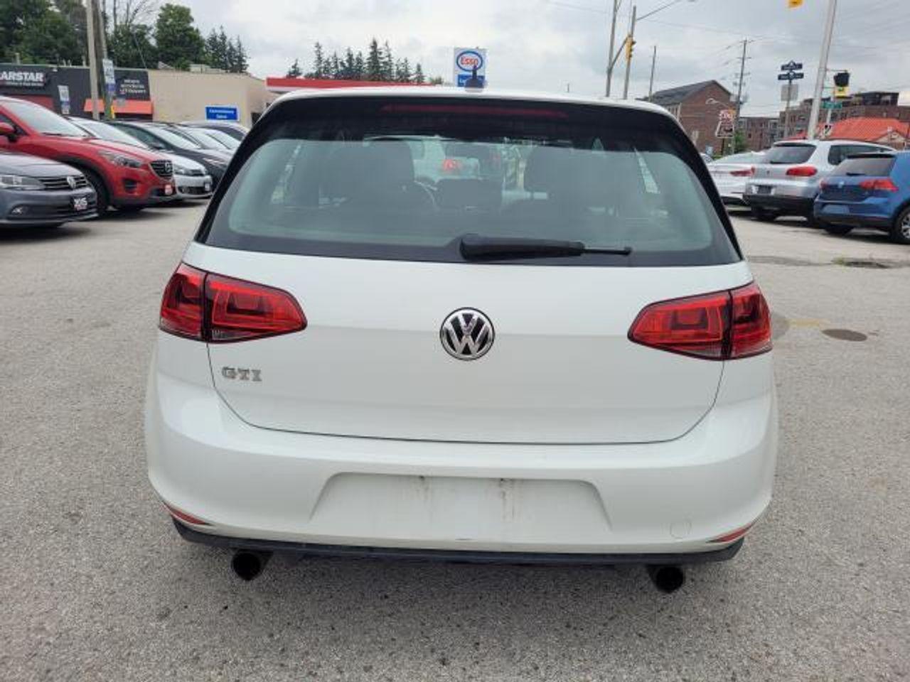 2017 Volkswagen Golf -3
