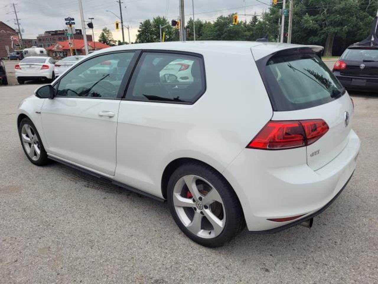 2017 Volkswagen Golf -4