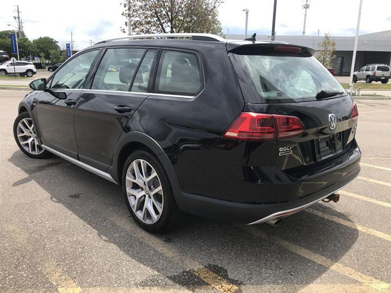 2017 Volkswagen Golf R -3