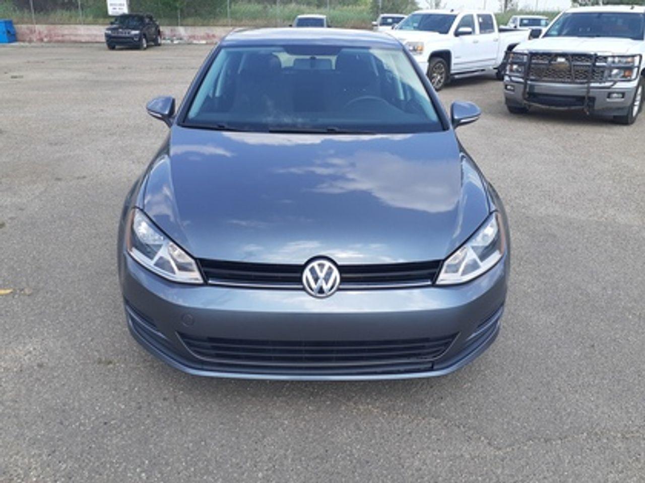 2017 Volkswagen Golf -1