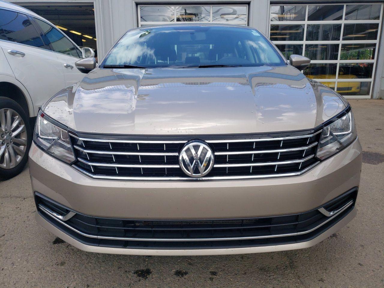 2017 Volkswagen Passat Trendline-1