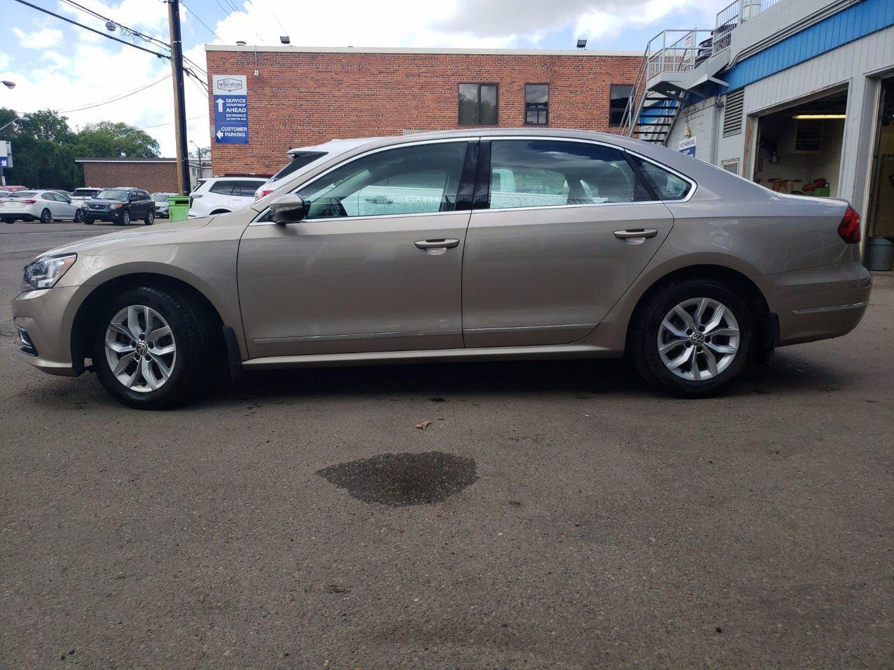 2017 Volkswagen Passat Trendline-2