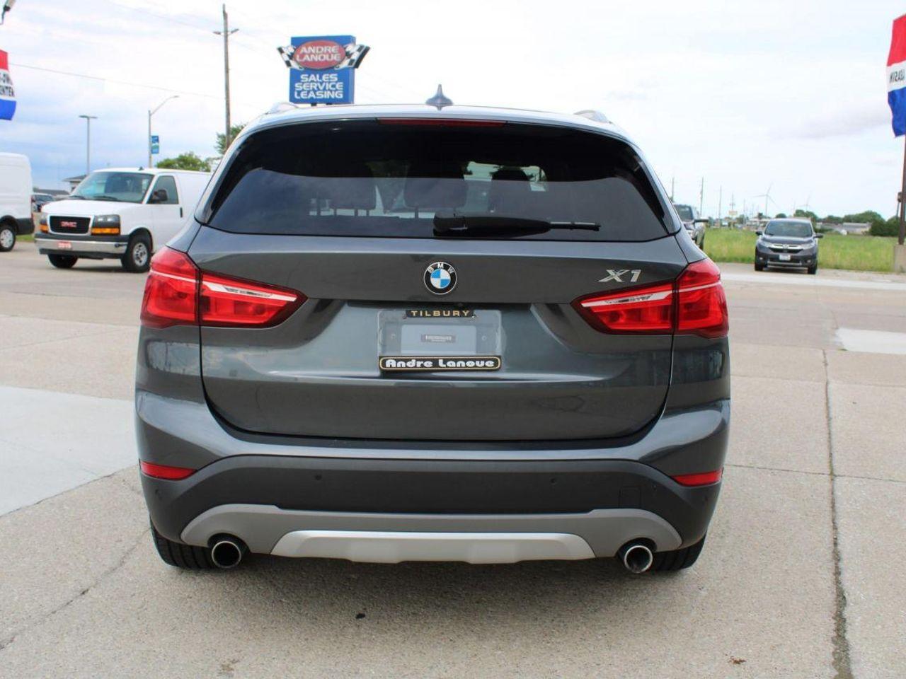 2018 BMW X1 Xdrive28i-3