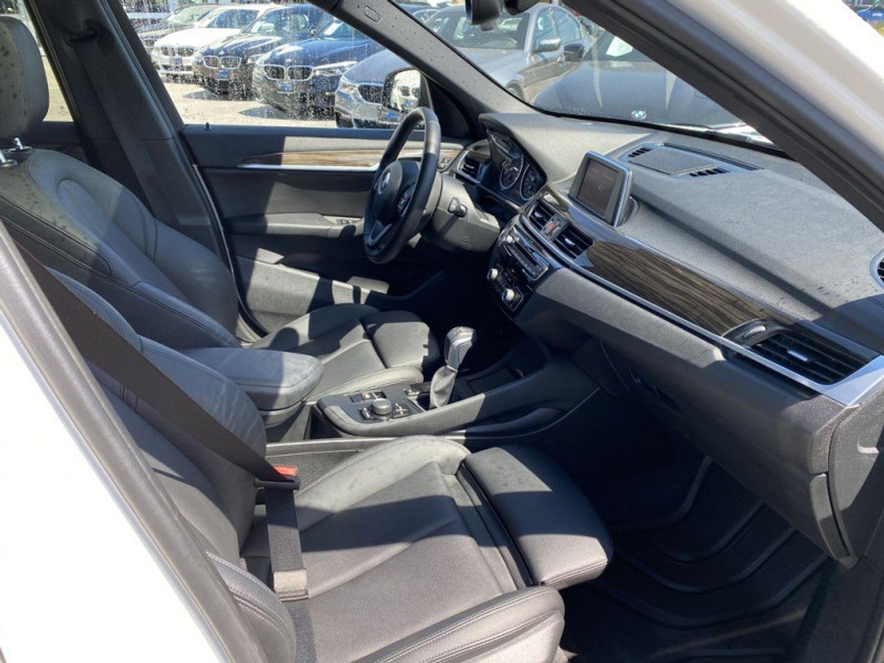 2018 BMW X1 Xdrive28i-3