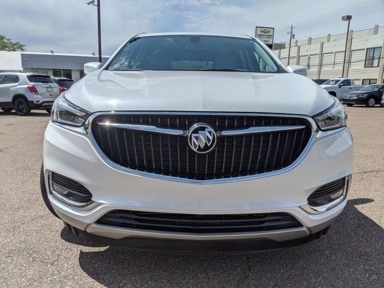 2018 Buick Enclave Essence-2