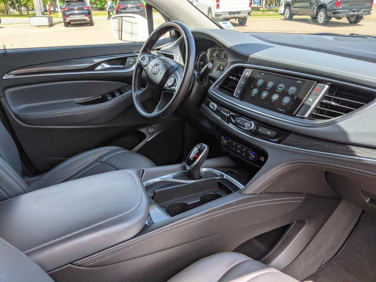 2018 Buick Enclave Essence-4