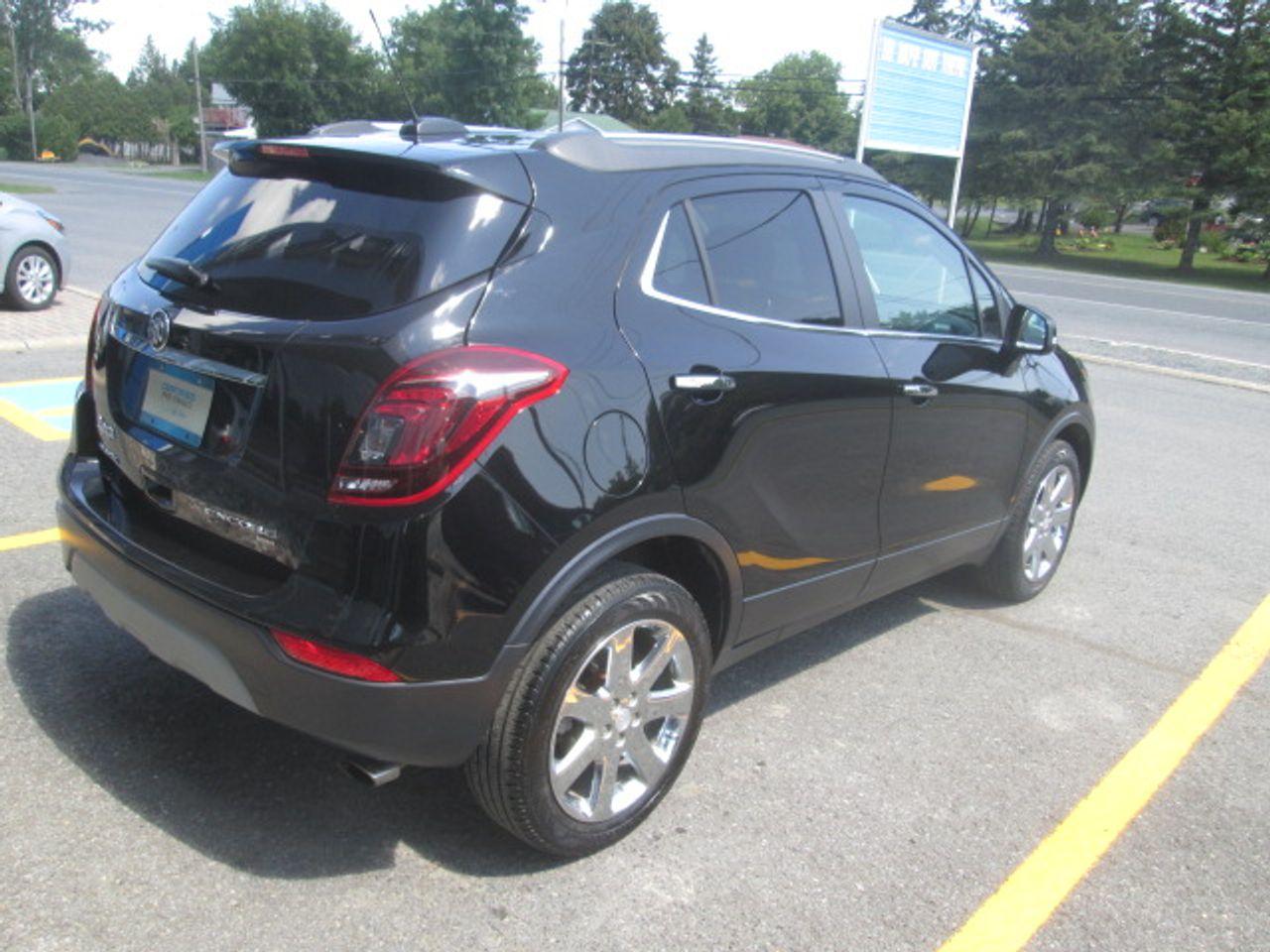 2018 Buick Encore Essence-3