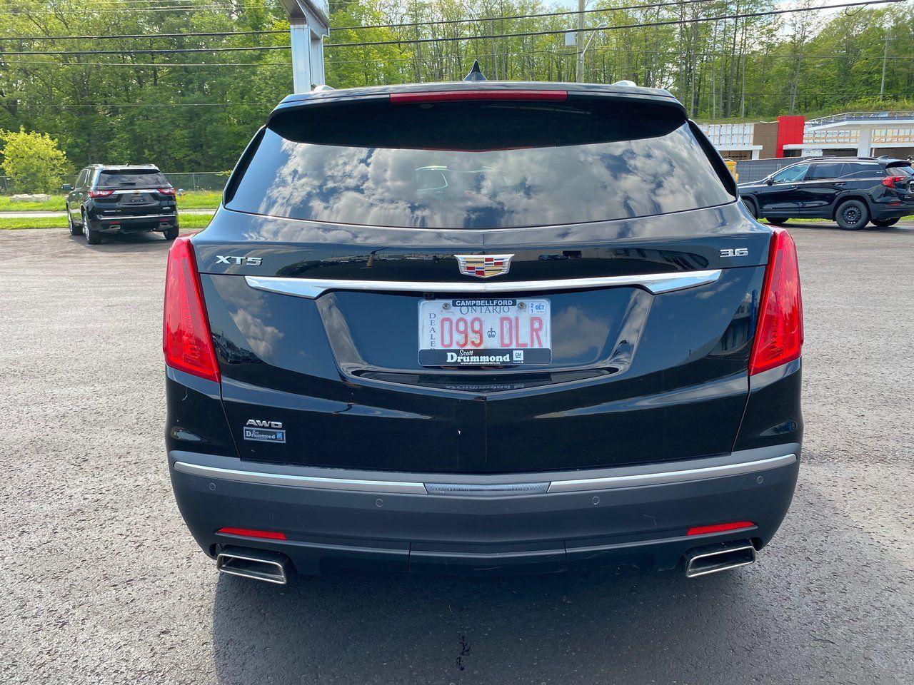 2018 Cadillac XT5 Luxury-3