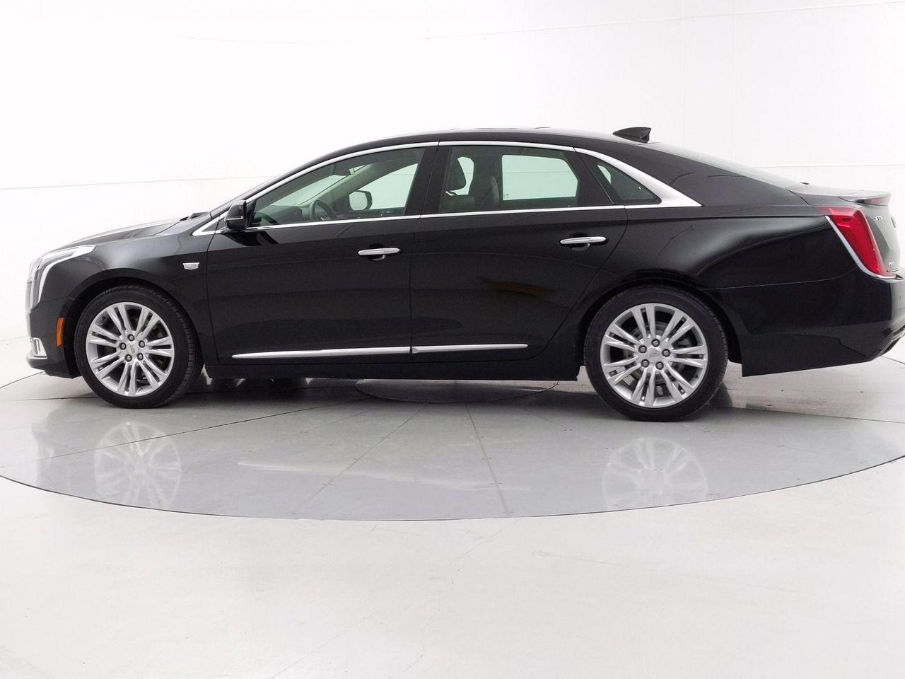2018 Cadillac XTS Luxury-2