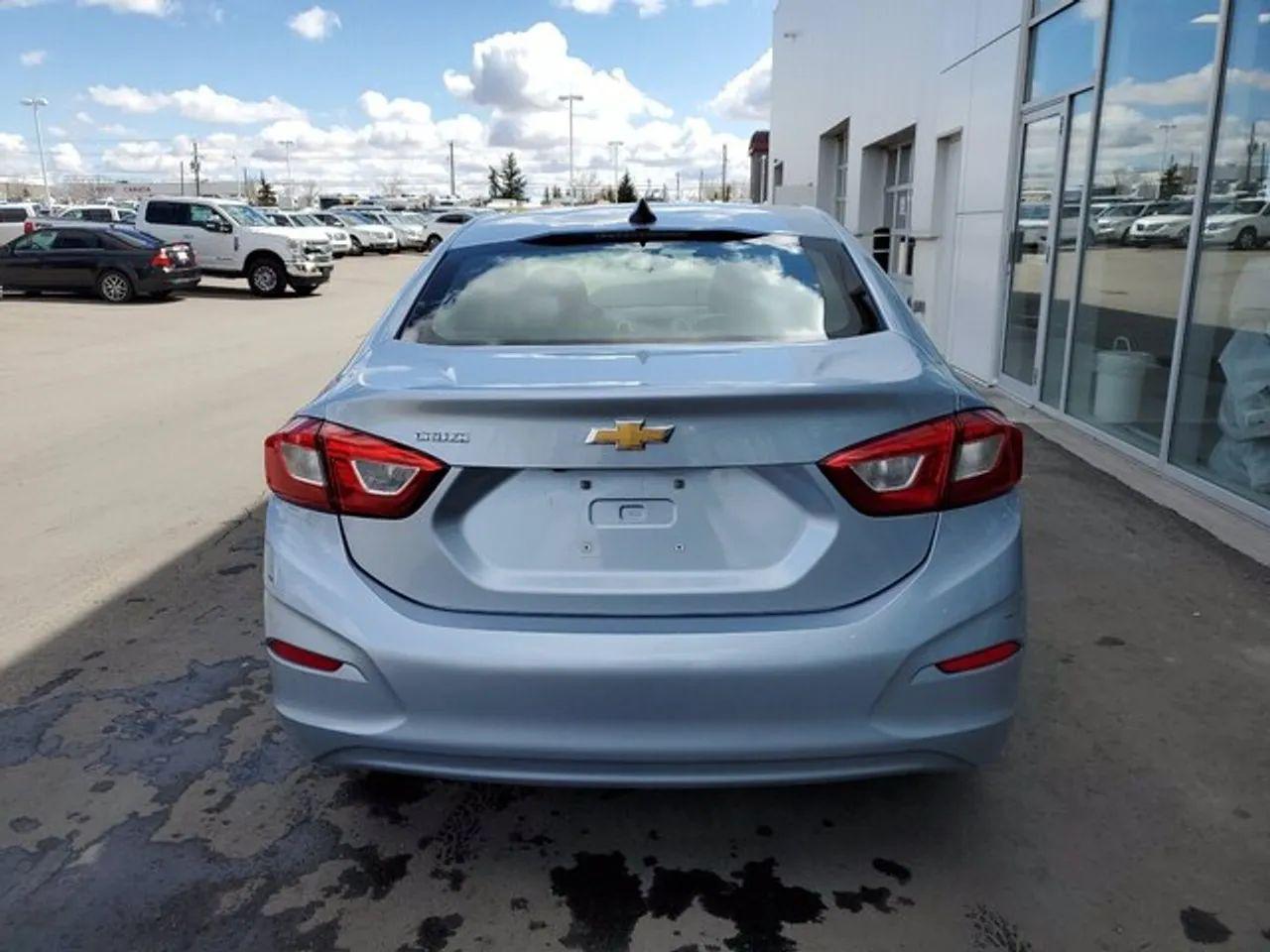 2018 Chevrolet Cruze LS-2