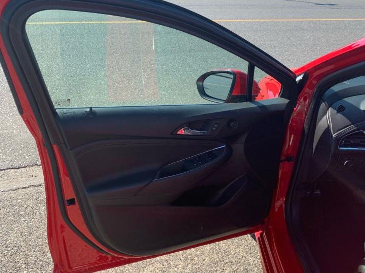 2018 Chevrolet Cruze Premier-2