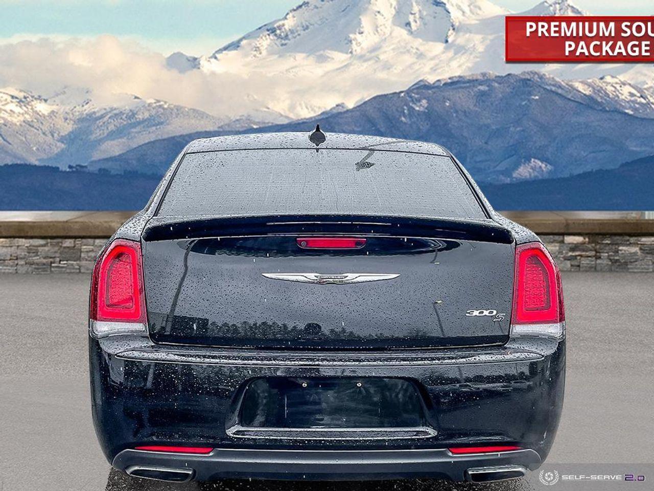 2018 Chrysler 300 S-4