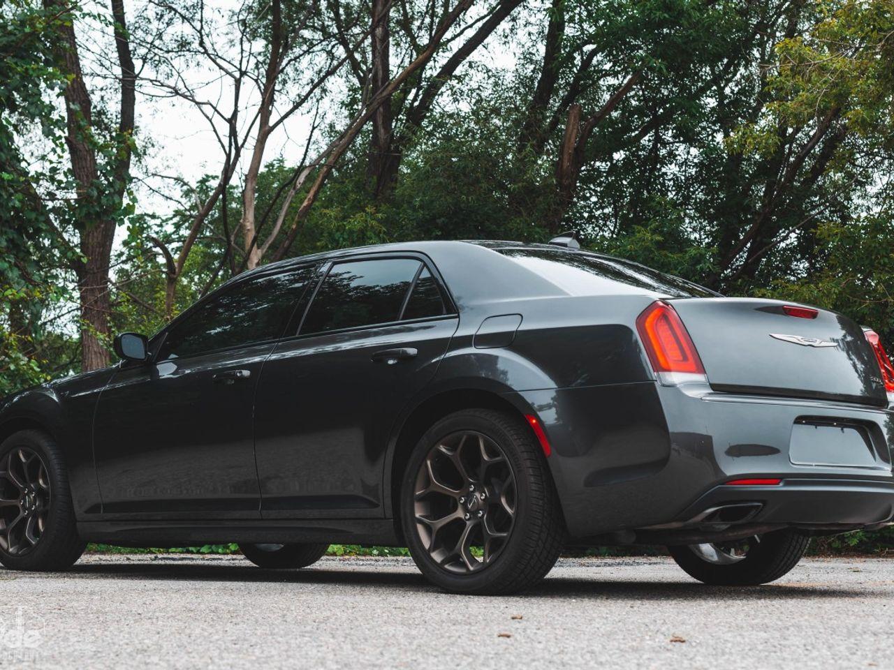 2018 Chrysler 300 S-4