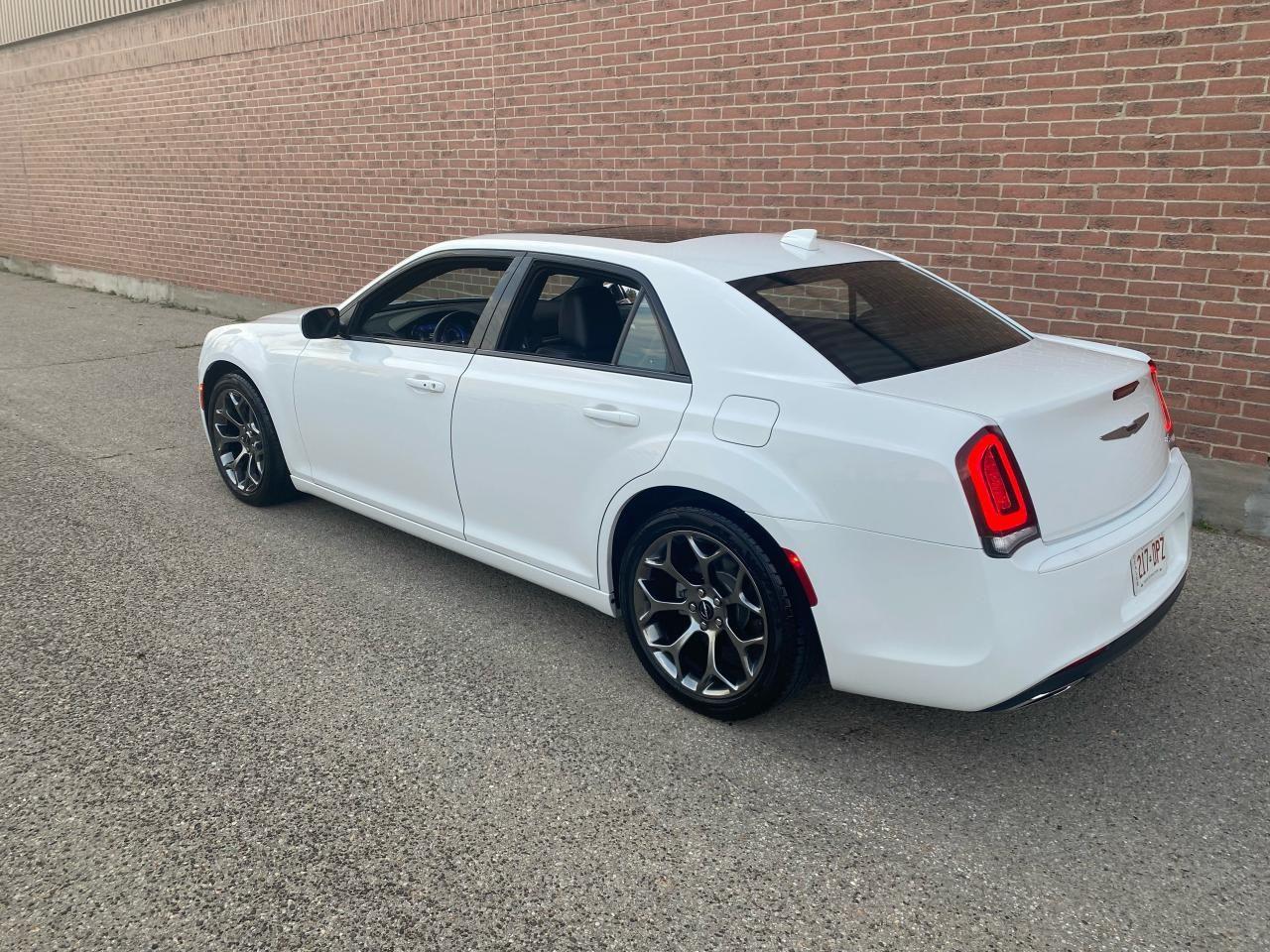 2018 Chrysler 300 S-3