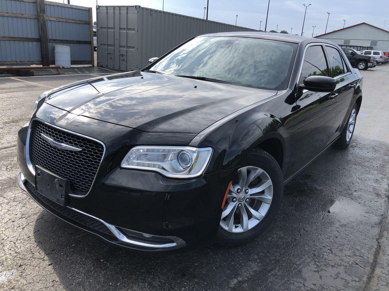 2018 Chrysler 300 Touring-0