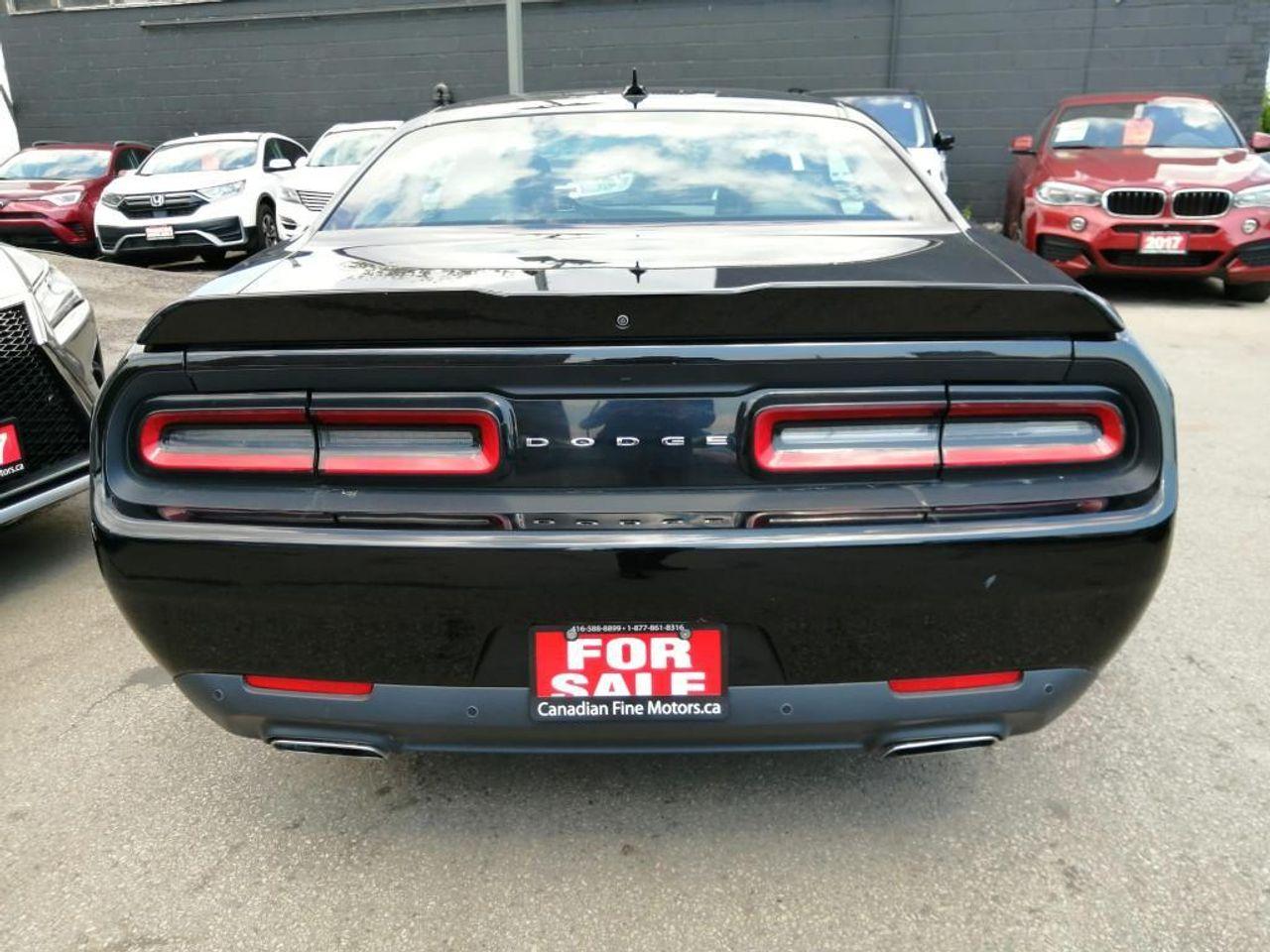 2018 Dodge Challenger SXT-4