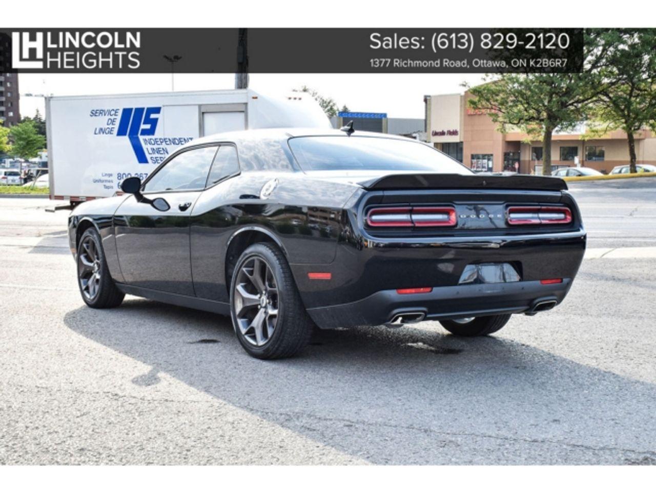 2018 Dodge Challenger SXT-4