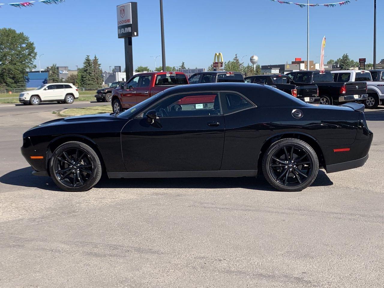 2018 Dodge Challenger SXT-4