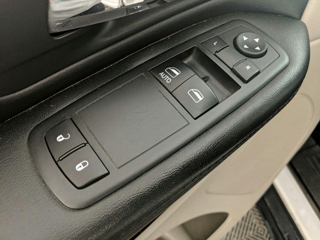 2018 Dodge Grand Caravan SE-4