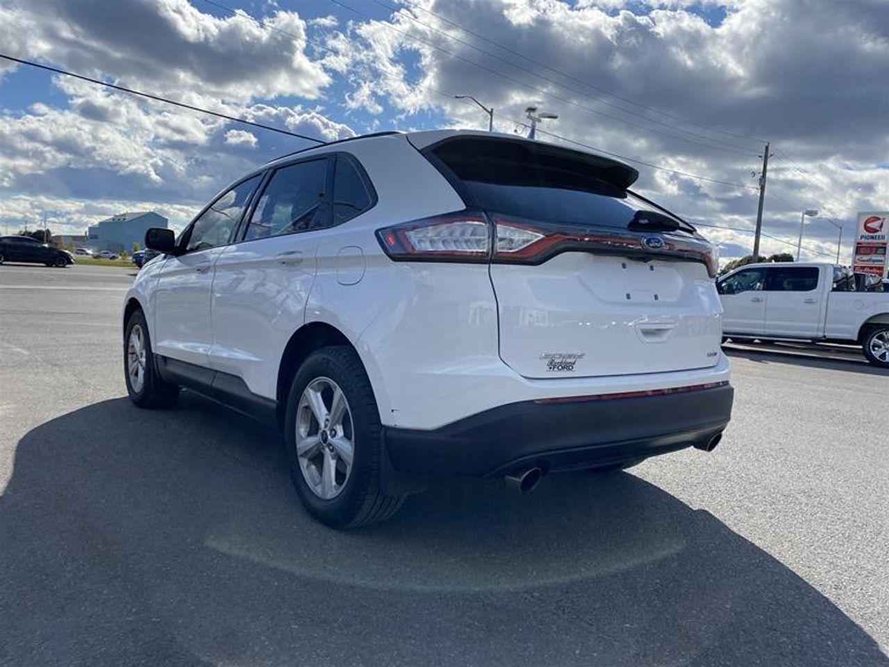 2018 Ford Edge SE-3
