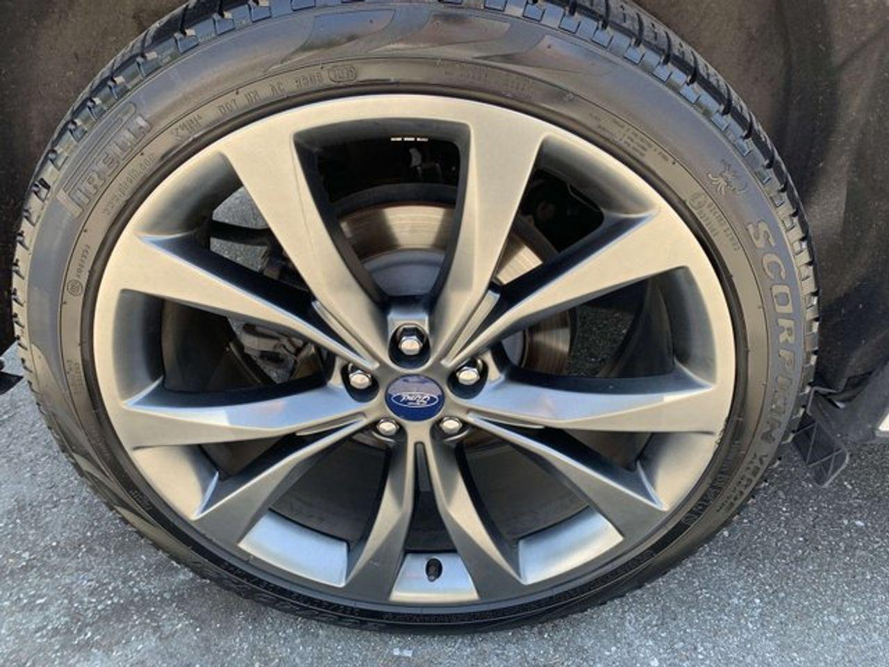 2018 Ford Edge Sport-3